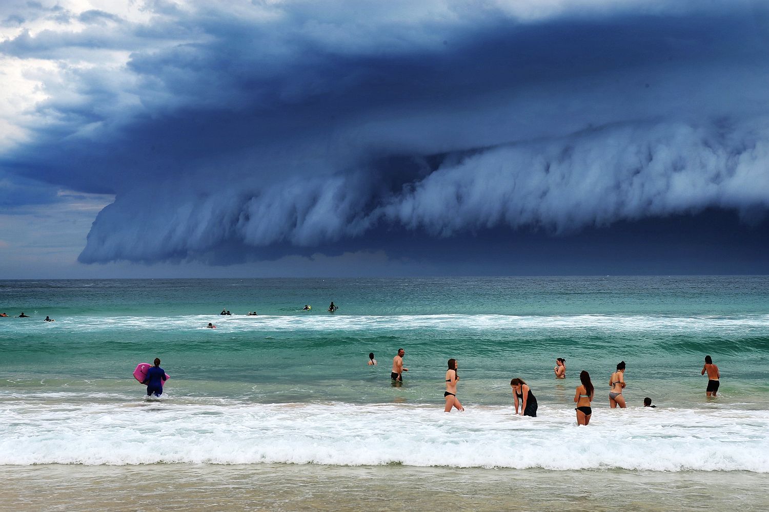 Vague nuages bondi beach sydney