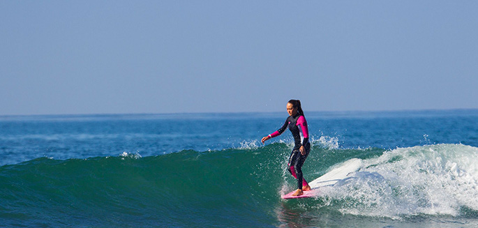 Megan Roh surf 