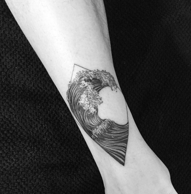 tatouage wave