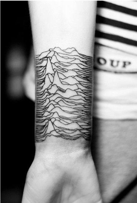 TATOUAGE VAGUE