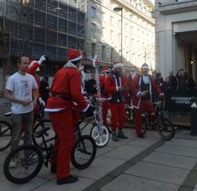 Santa cruise santa clause bmx 