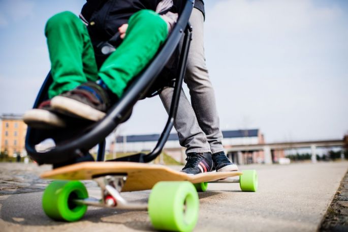 UN LONGBOARD QUI FAIT AUSSI POUSSETTE ? 