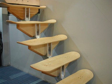 Escalier RECYCLE TON SKATE ! 