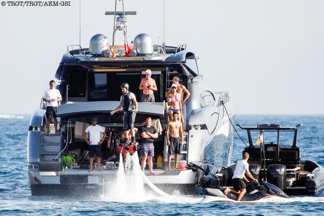 LEONARDO DICAPRIO S’ECLATE EN FLYBOARD !