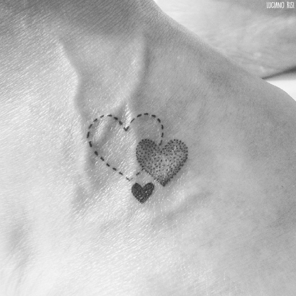 tatouages minimalistes