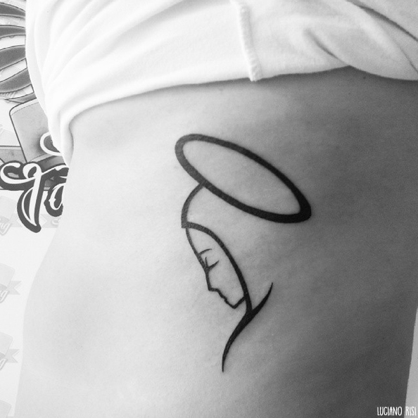 tatouages minimalistes