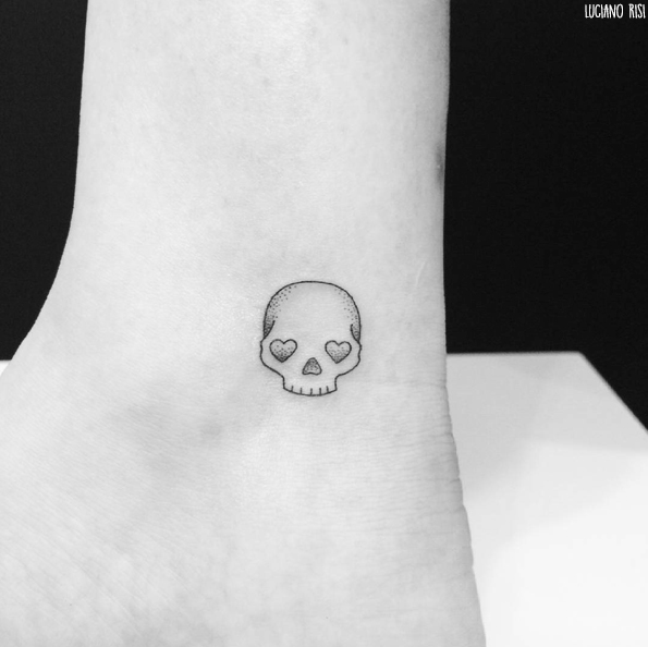 tatouages minimalistes