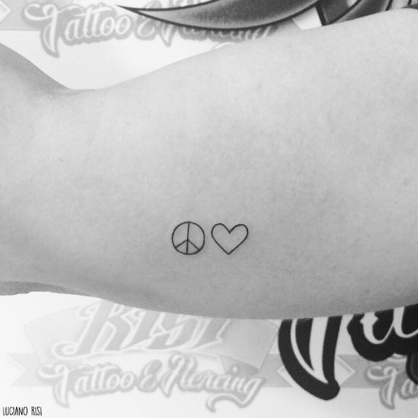 tatouages minimalistes