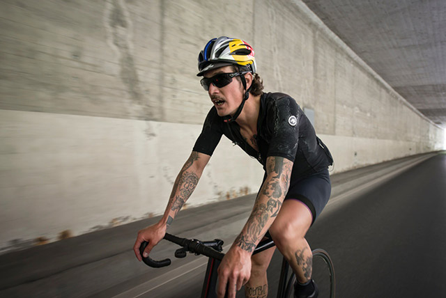Patrick Seabase boucle l etape historique du Tour de France en fixie