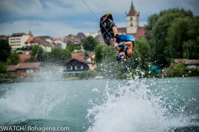 DOUBLE FLIP EN FMX A NEUCHATEL