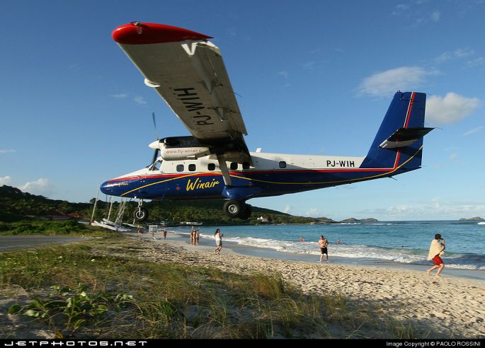 aéroport Gustaf III des Antilles françaises à Saint-Barthélémy