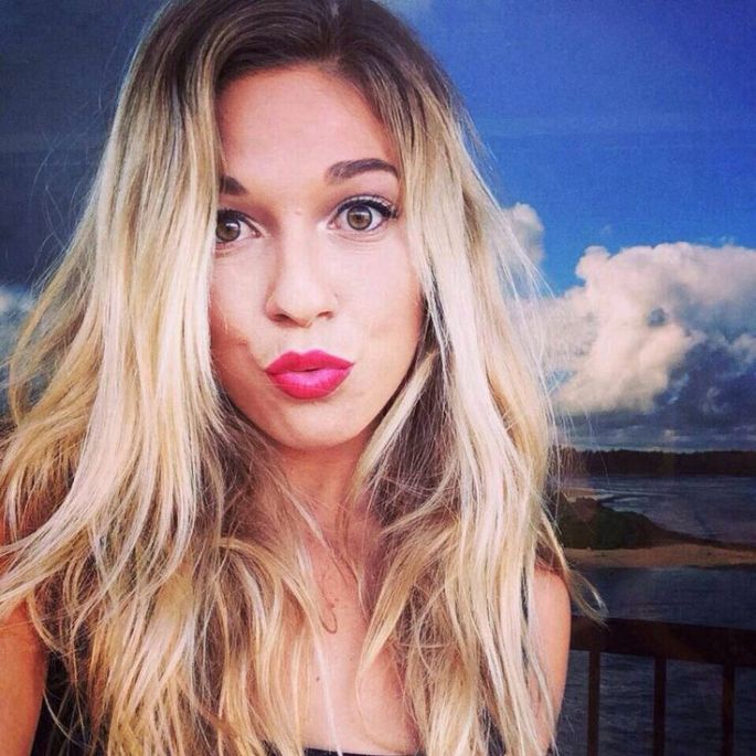 COCO HO EST LA PIN-UP DE LA SEMAINE ! 