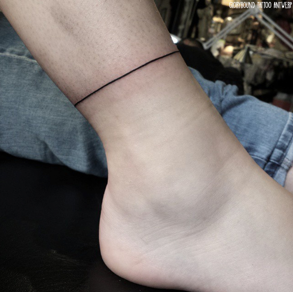 tatouages minimalistes