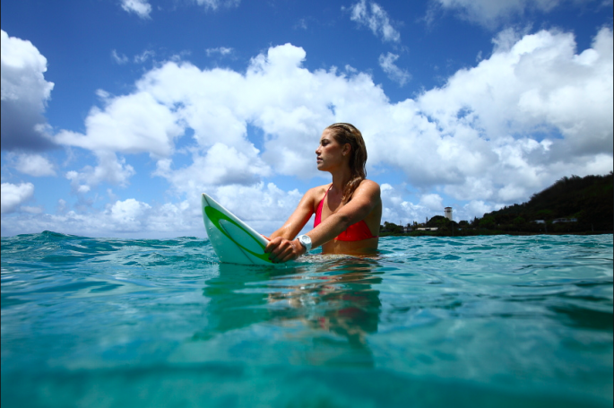 pinup, erica hosseini, mannequin, surfeuse, 