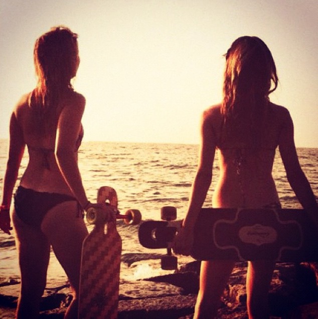 skate, surf, longboard, board, girls, pinup,