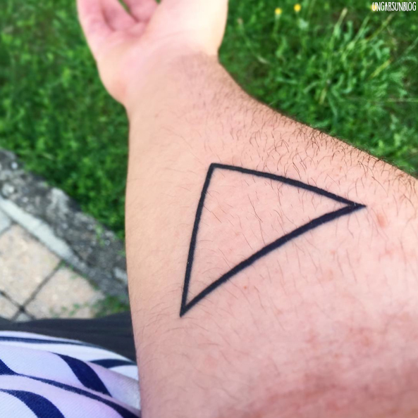 tatouages minimalistes