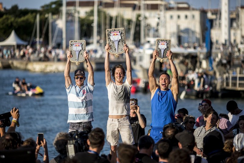 Victoire de Gary Hunt au Red Bull Cliff Diving de La Rochelle