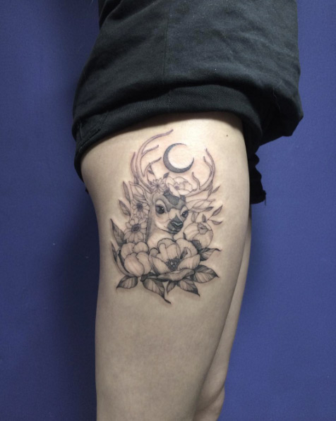 elegant-floral-stag-tattoo