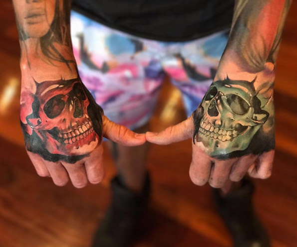 skull-tattoos-mains