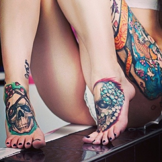 skull-tattoos-pieds-3