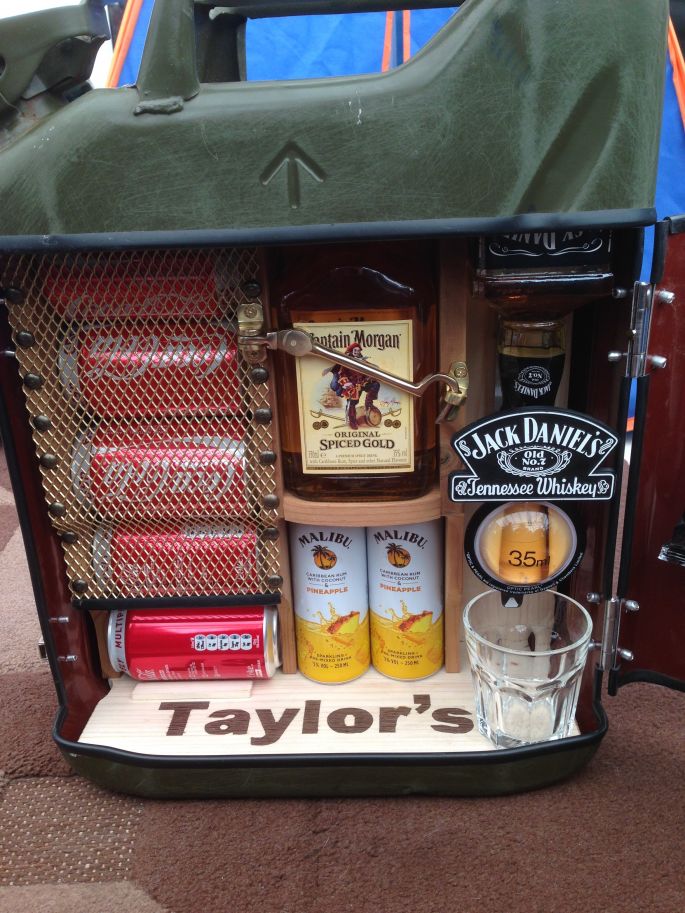 Jerrycan minibar