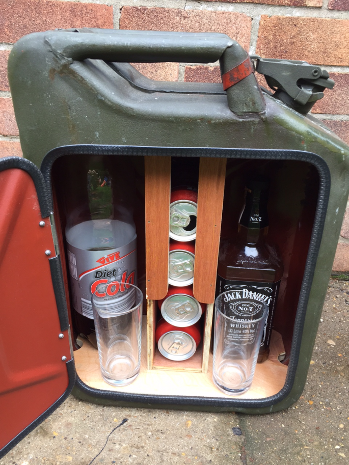 Jerrycan minibar