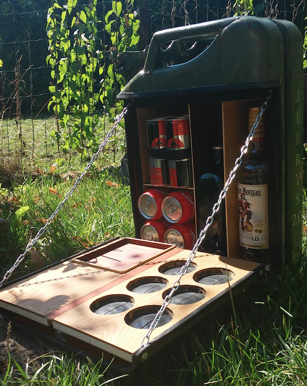 Jerrycan minibar