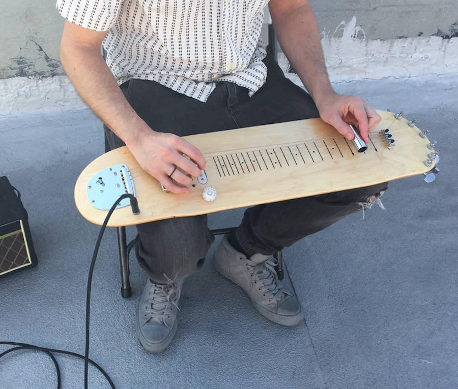 lap skate guitar 