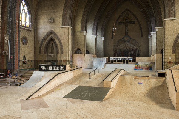 skate église