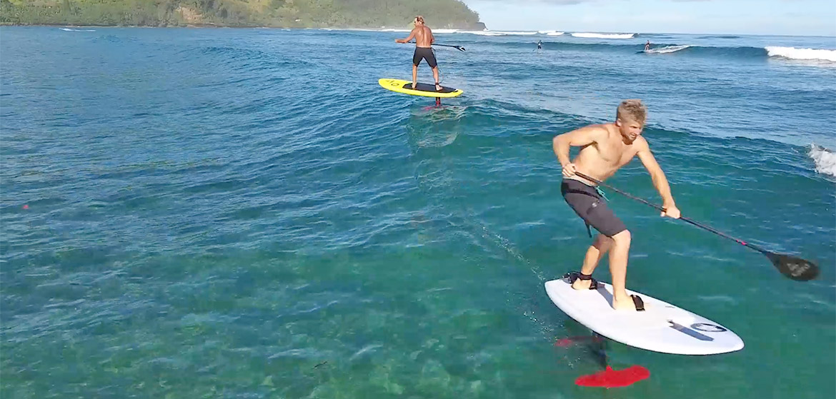 Superbe vidéo de Laird Hamilton en SUP foil
